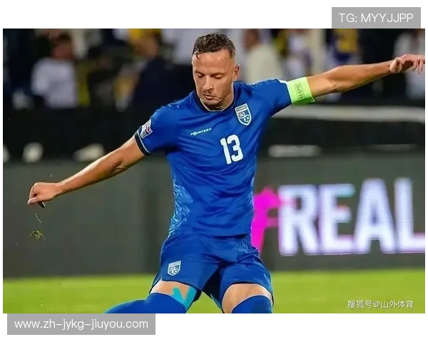 足球赛事中的团队战术与角色定位 足球赛事中的团队战术与角色定位